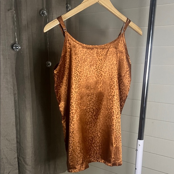 Leopard Print Satin Pajama Set - Picture 2 of 16